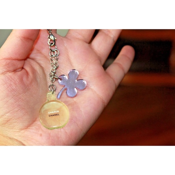 ✨ Authentic Chanel Perfume Bottle & Clover Charms - Picture 7 of 7
